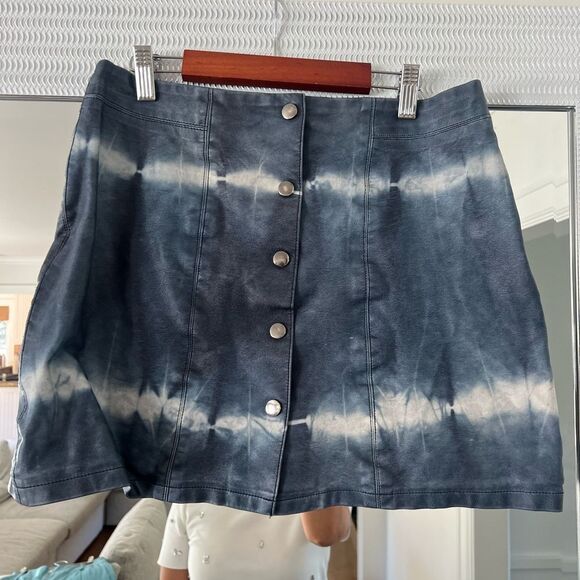 Zara Dresses & Skirts - Faux Leather tie dye skirt